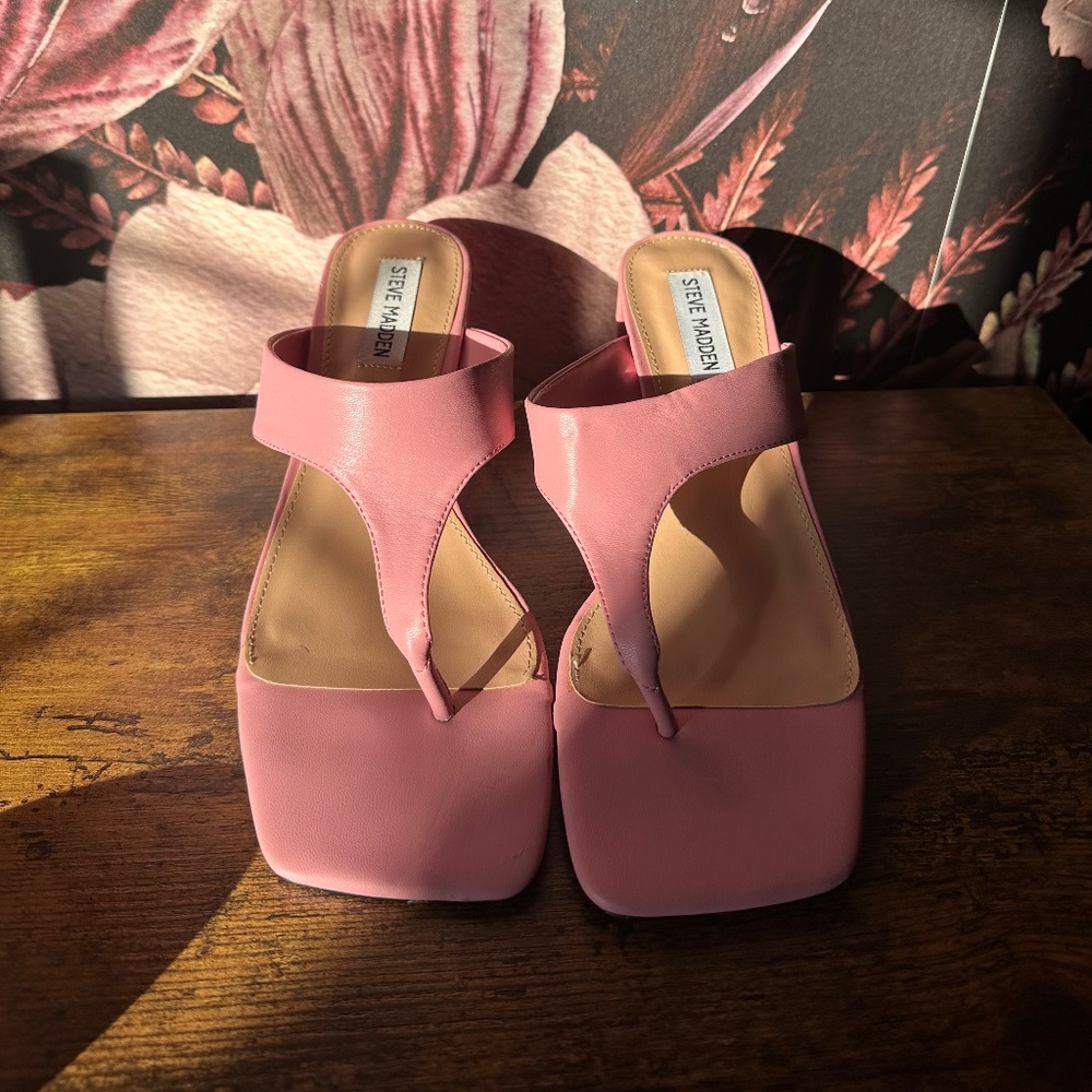 Steve Madden Pink Square-Toe Thong Sandals